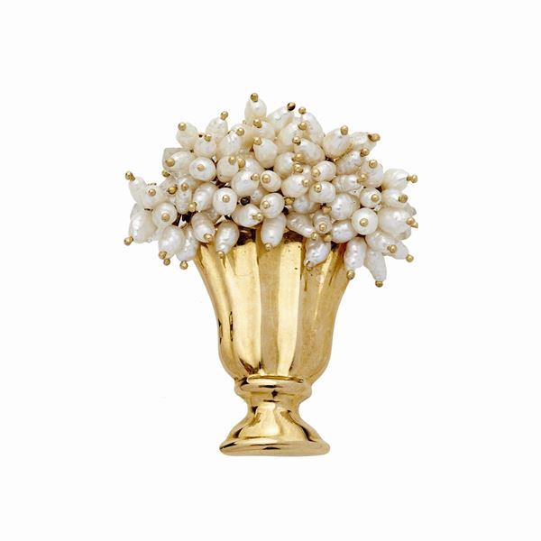 Brooch