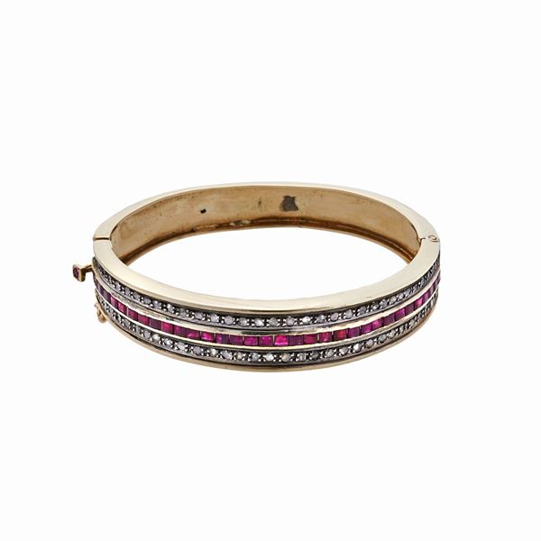 Bracciale rigido