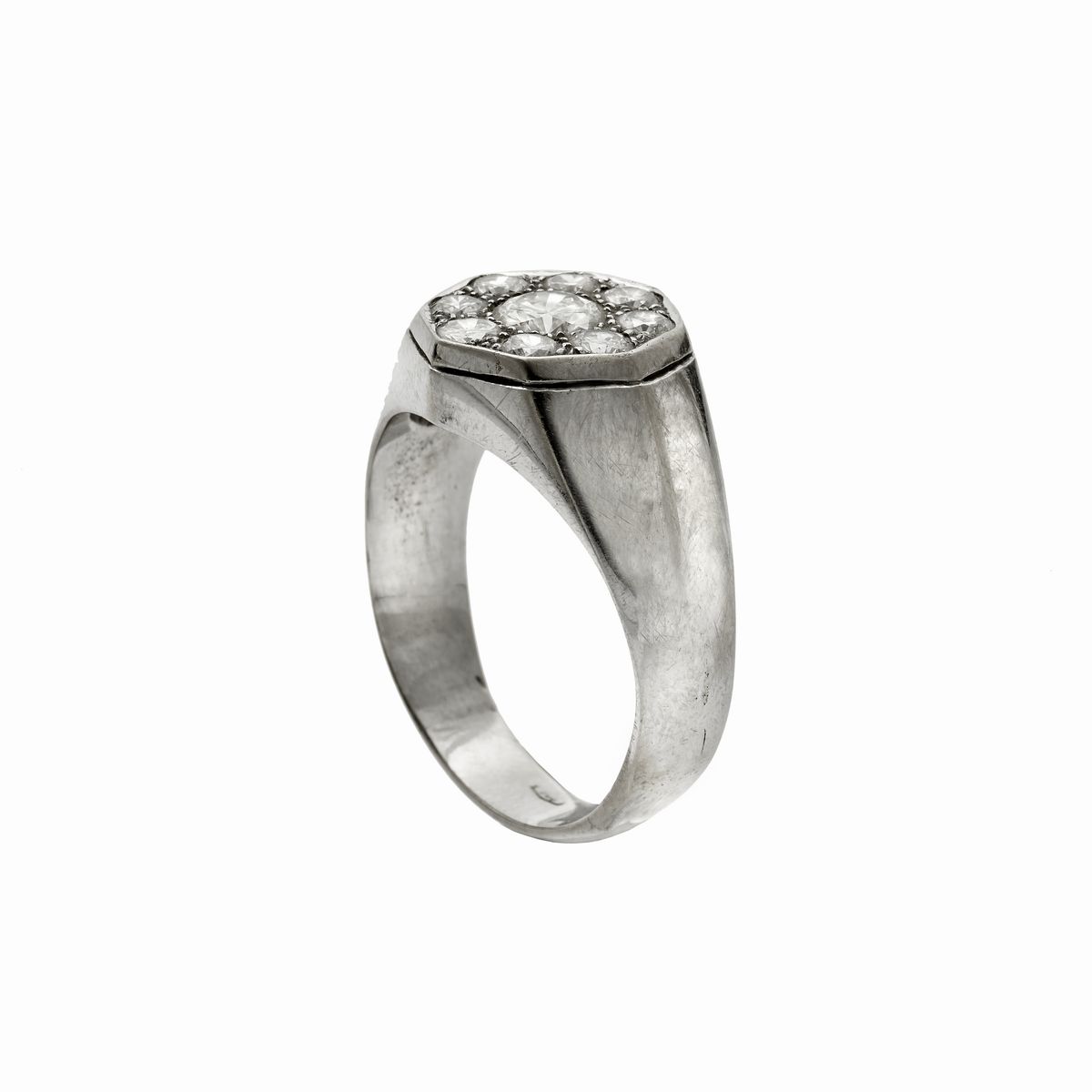 Anello Chevalier in Oro Bianco e Diamanti