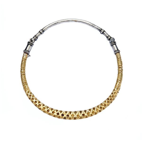 Rigid necklace in silver and yellow gold