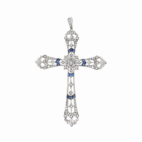 Cross with diamonds and sapphires  - Auction Gioielli del Novecento e Orologi - Curio - Casa d'aste in Firenze