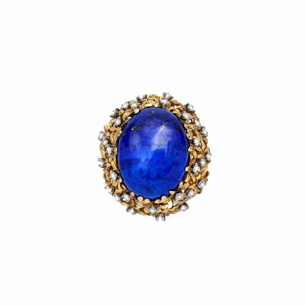 Ring with lapislazuli and diamonds