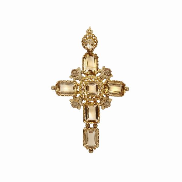 Cross with yellow quartz