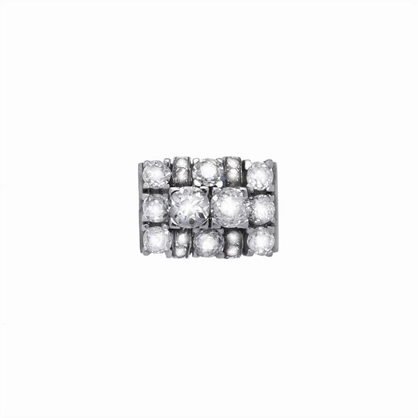 Anello a ponte con diamanti