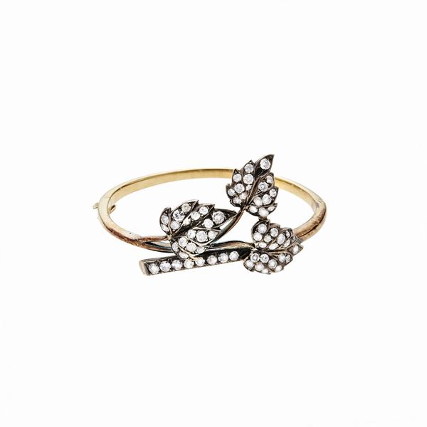 Bracciale rigido con diamanti