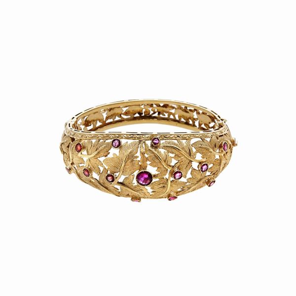 Bracelet with rubies