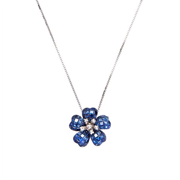 Flower pendant with sapphires and diamonds