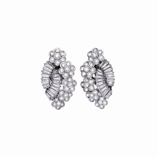 Pair of earrings with diamonds  - Auction Gioielli del Novecento e Orologi - Curio - Casa d'aste in Firenze