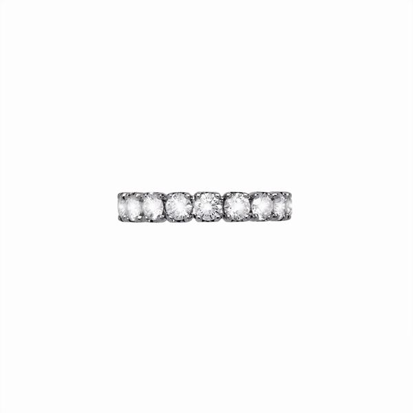 Eternal ring with diamonds