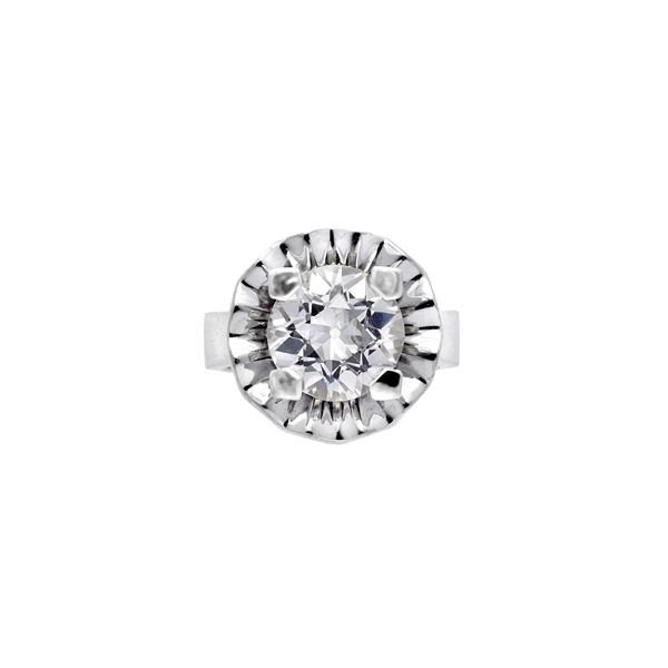 solitaire ring with diamond