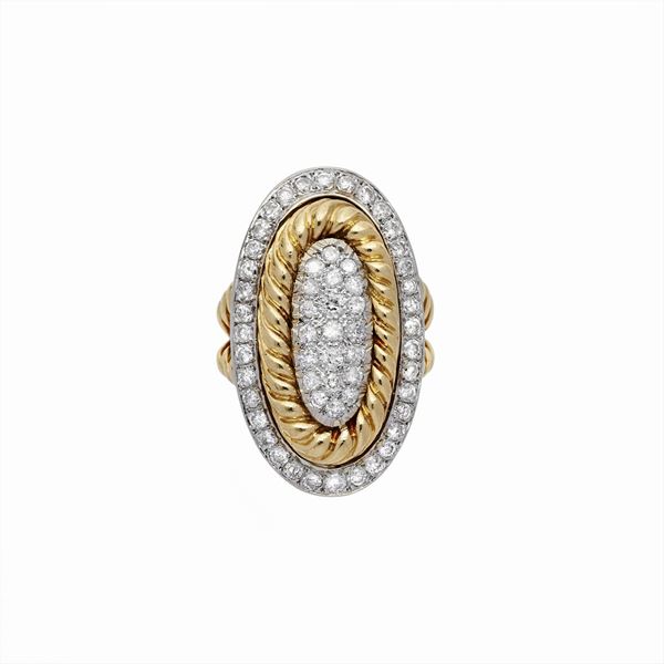 Ring with diamonds