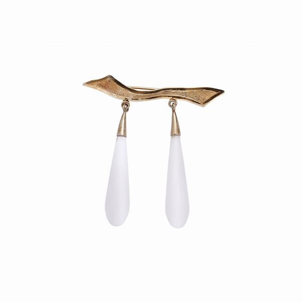 Gold brooch and moonstone