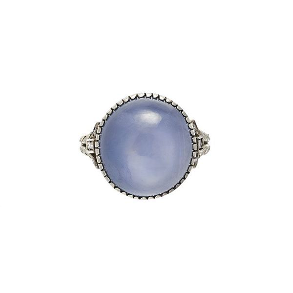 Anello con diamanti e zaffiro stellato