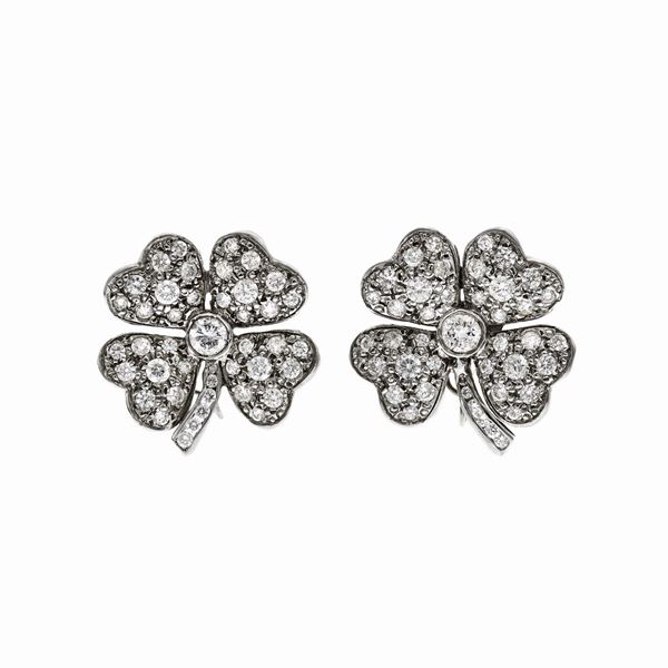 Pair of earrings with diamonds  - Auction Gioielli del Novecento e Orologi - Curio - Casa d'aste in Firenze