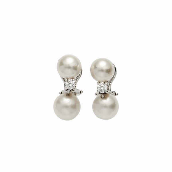 Pair of earrings with diamonds and pearls  - Auction Gioielli del Novecento e Orologi - Curio - Casa d'aste in Firenze