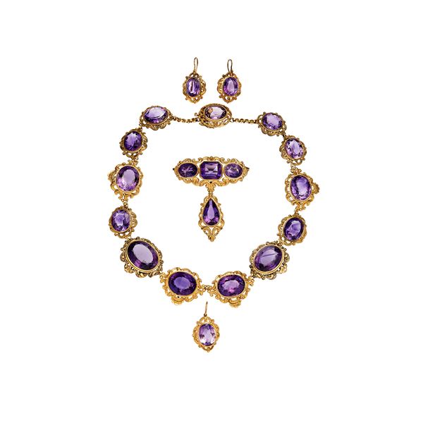 Parure in yellow gold with amethyst