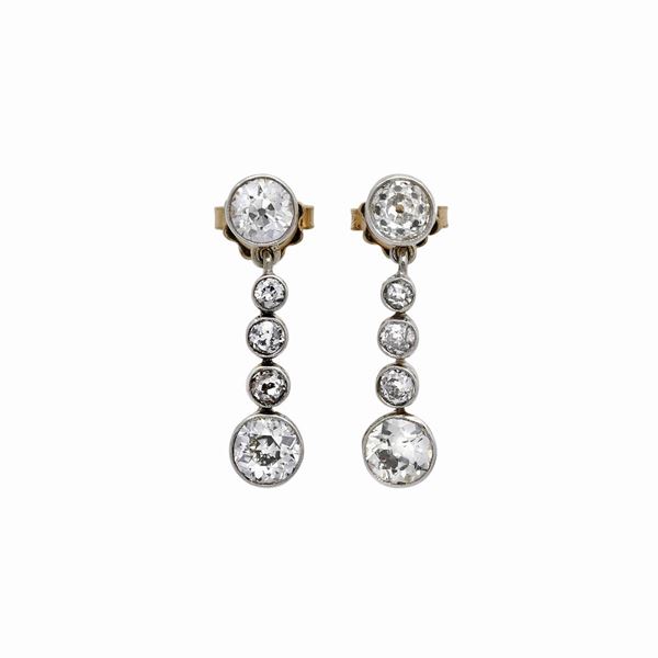 Paio di orecchini con diamanti  - Asta Gioielli del Novecento e Orologi - Curio - Casa d'aste in Firenze