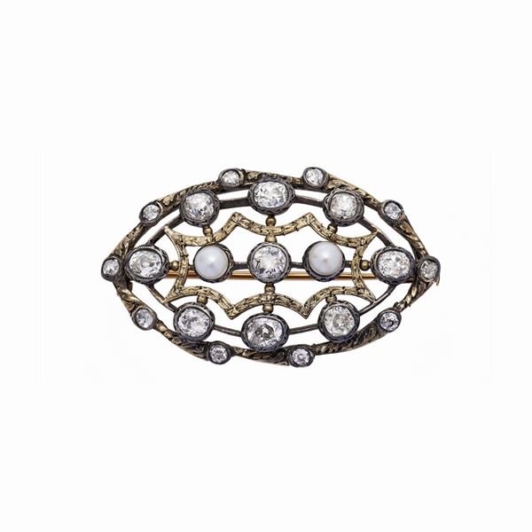 Spilla con diamanti e perle