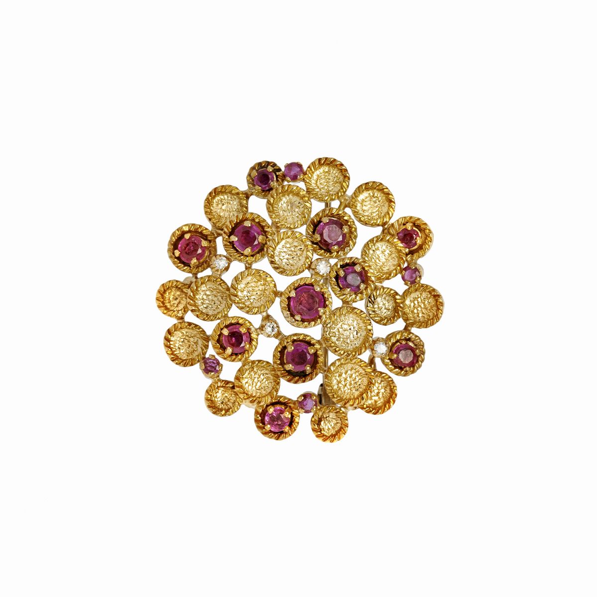 Lotto di Paio di Orecchini, Spilla e Anello in Oro Giallo, Diamanti e Rubini