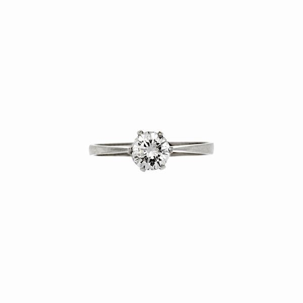 Anello Solitario in oro bianco e diamante