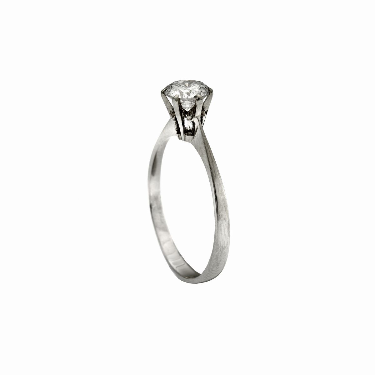 Anello Solitario in Oro Bianco e Diamante
