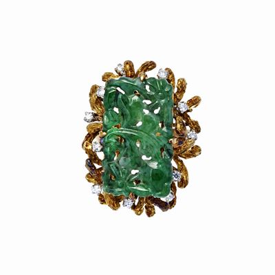 Anello in Oro Giallo, Giada Verde e Diamanti