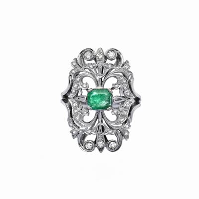 Anello in Oro Bianco, Diamanti e Smeraldo