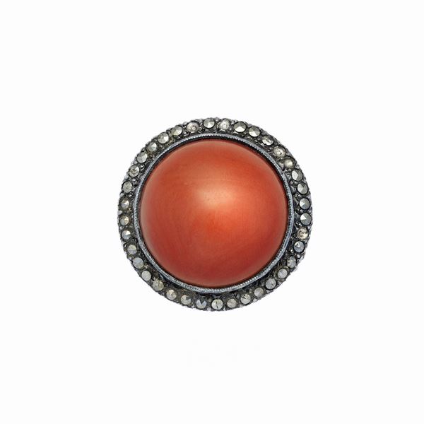 Anello in argento, ossidiana e corallo rosso