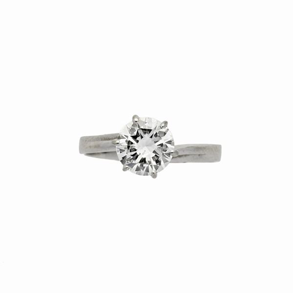 Anello solitario in oro bianco e diamante