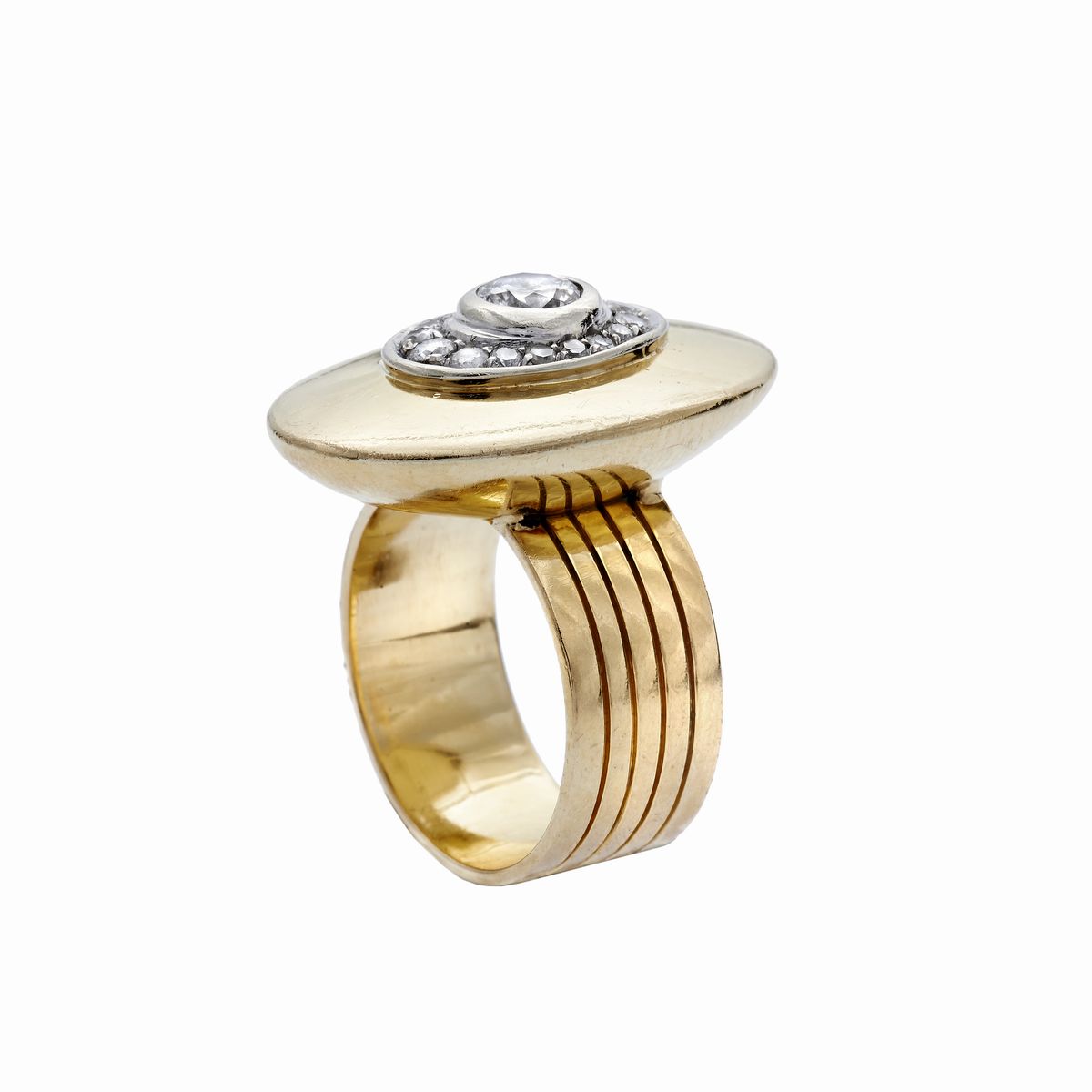 Anello in Oro Giallo e Diamanti