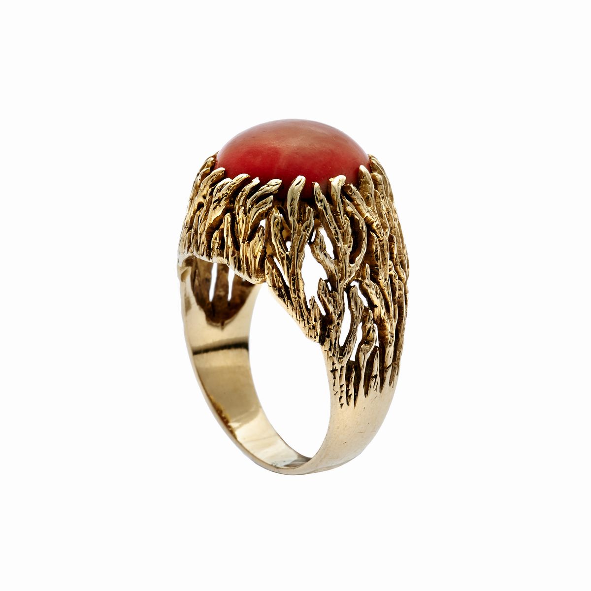 Anello in Oro Giallo e Corallo Rosso ed un Altro con Pasta di Turchese