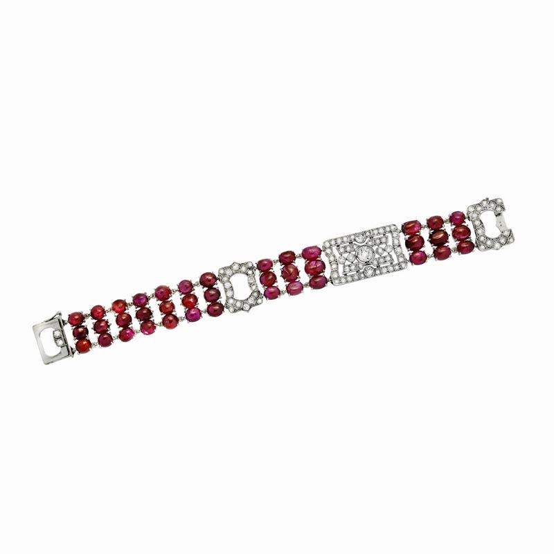 Importante Bracciale in Platino, Diamanti e Rubini