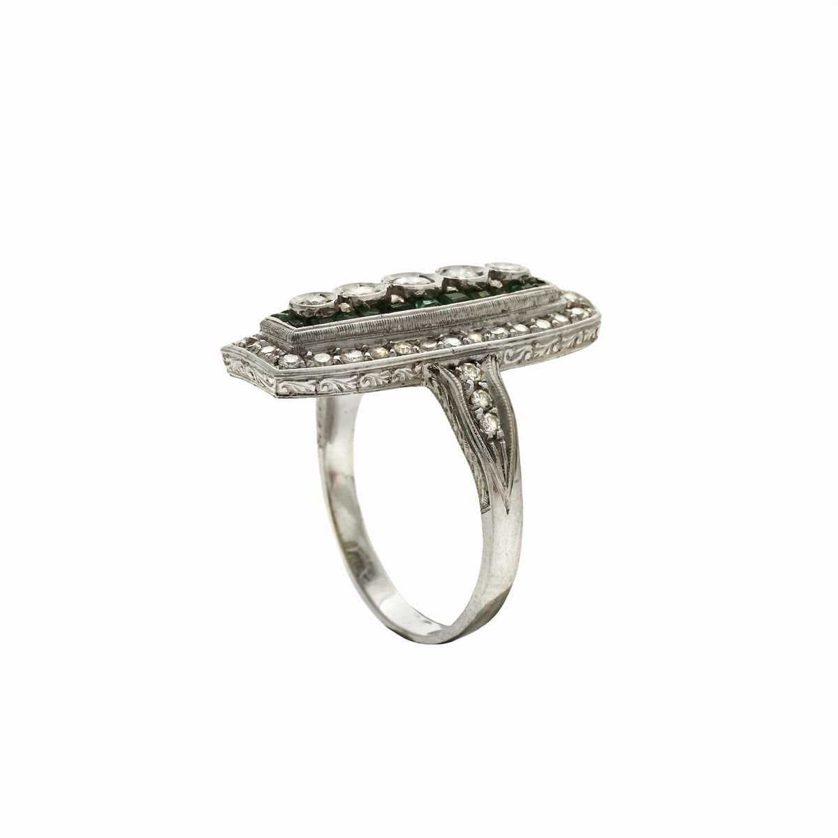 Anello in Oro Bianco, Smeraldi e Diamanti