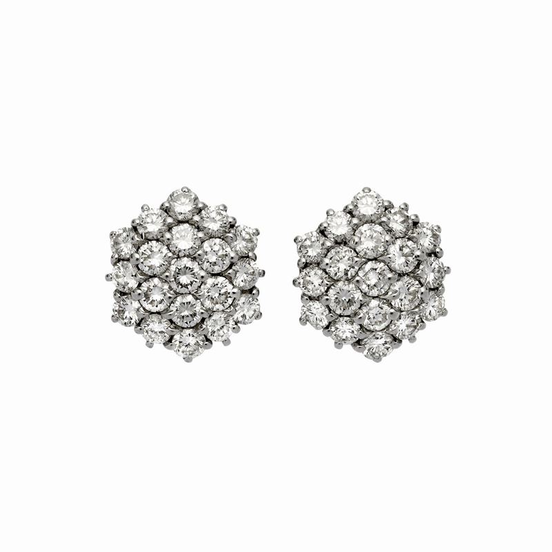 Paio di Orecchini in Oro Bianco e Diamanti
