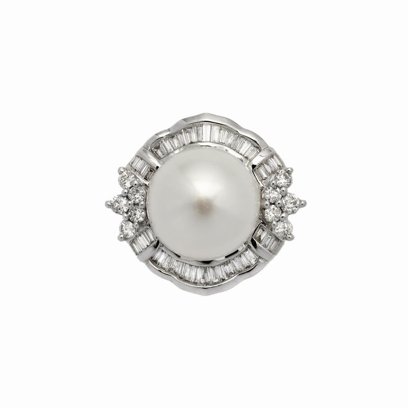 Anello in Oro Bianco, Diamanti e Perla Coltivata