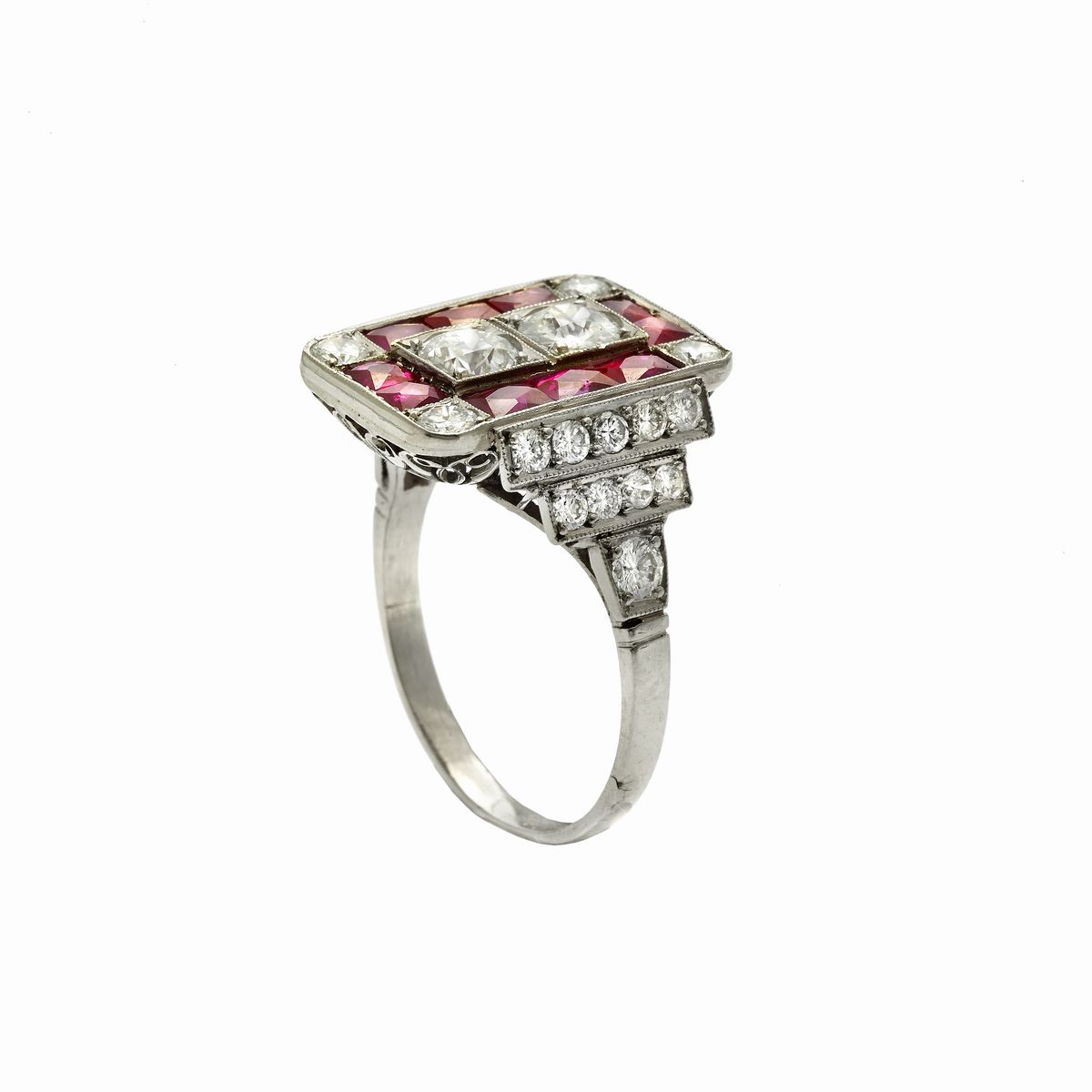 Anello in Oro Bianco, Diamanti e Rubini