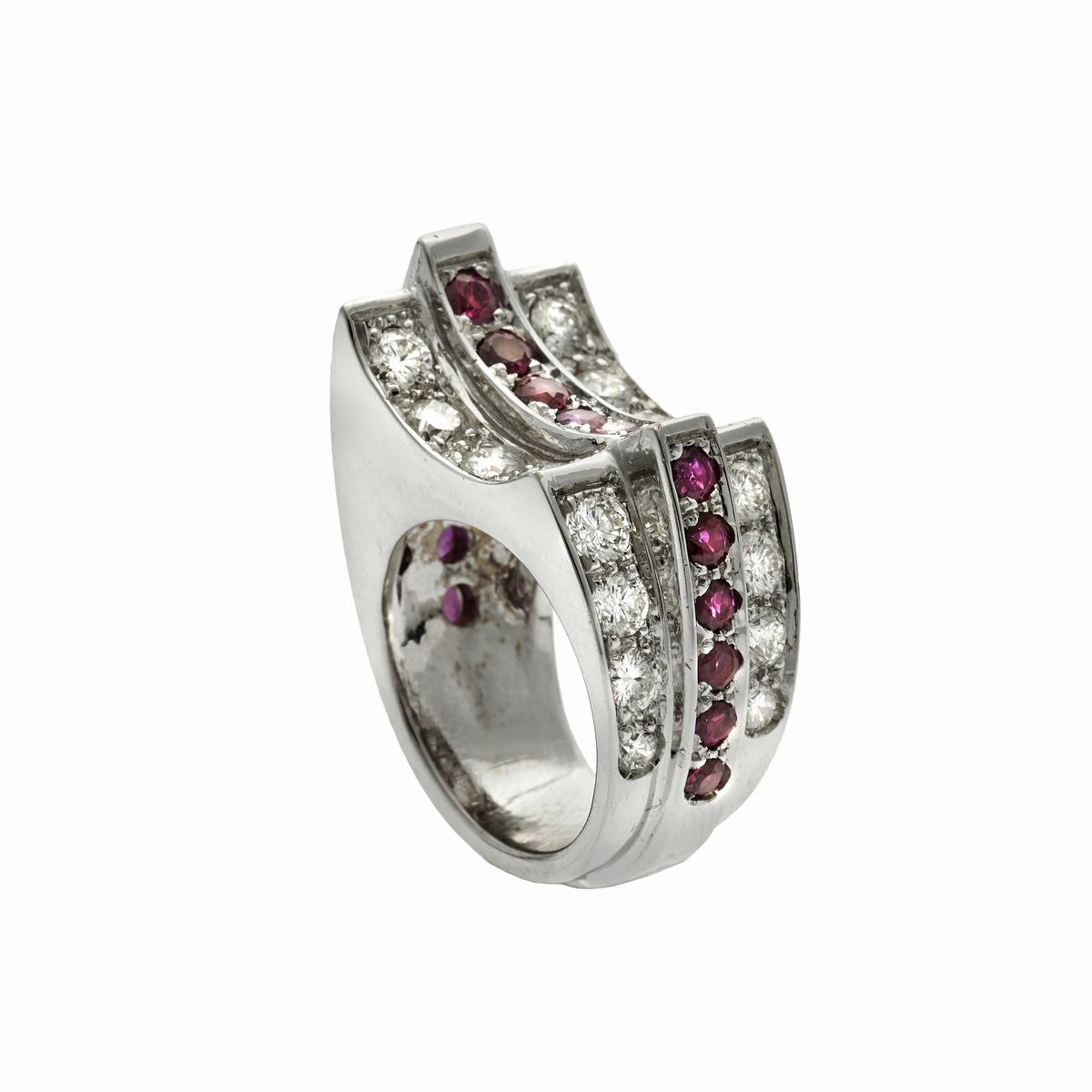 Anello in Oro Bianco, Diamanti e Rubini