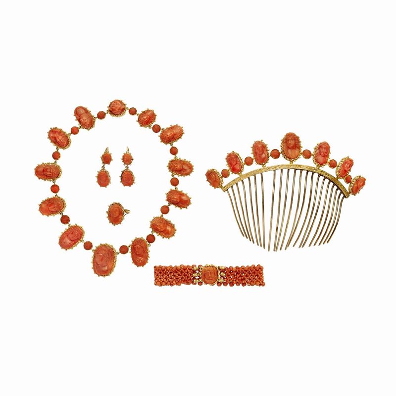 Parure in Oro Giallo e Corallo Rosso