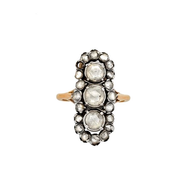 Ring in yellow gold, silver and diamonds