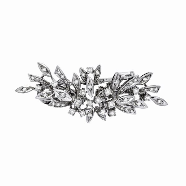White gold brooch and diamonds