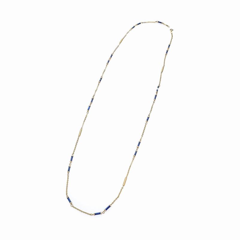 UnoAerre, lunga collana in oro giallo e lapislazzuli