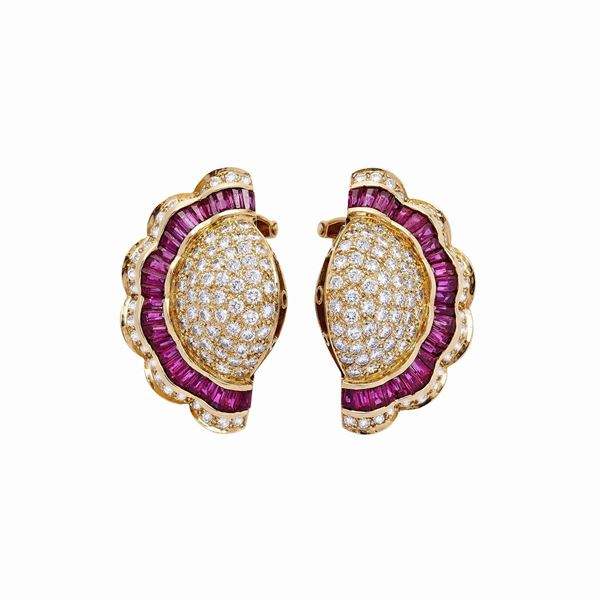Pair of yellow gold earrings, rubies and diamonds