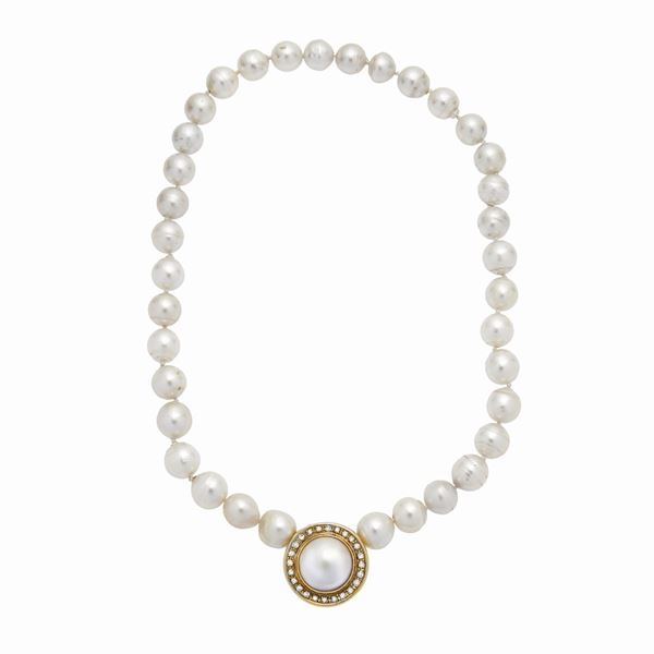 Collana in oro giallo, diamanti e perle  - Asta Gioielli Antichi, Moderni e Orologi - Curio - Casa d'aste in Firenze
