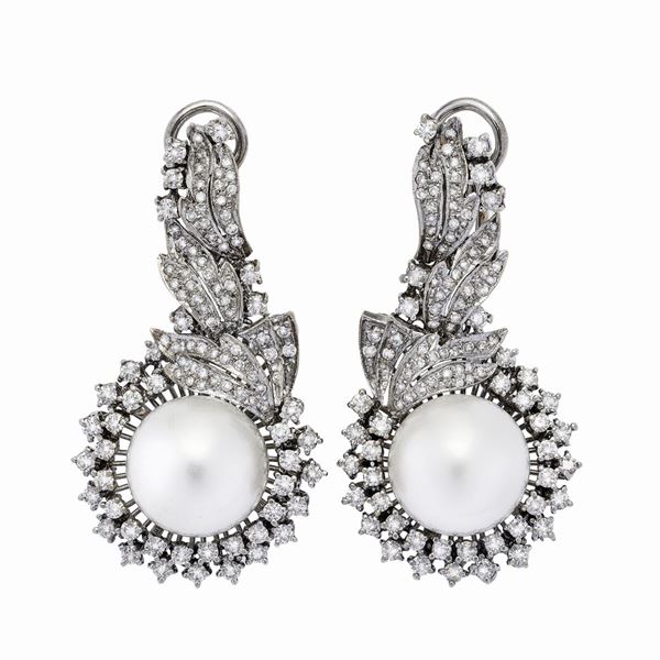 Pair of earrings in white gold with diamonds and pearls  - Auction Antique Jewelry, Modern and Watches - Curio - Casa d'aste in Firenze