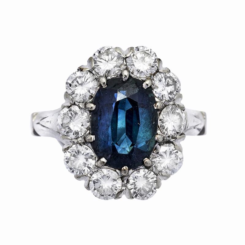 Anello in Oro Bianco, Corindone Verde e Diamanti
