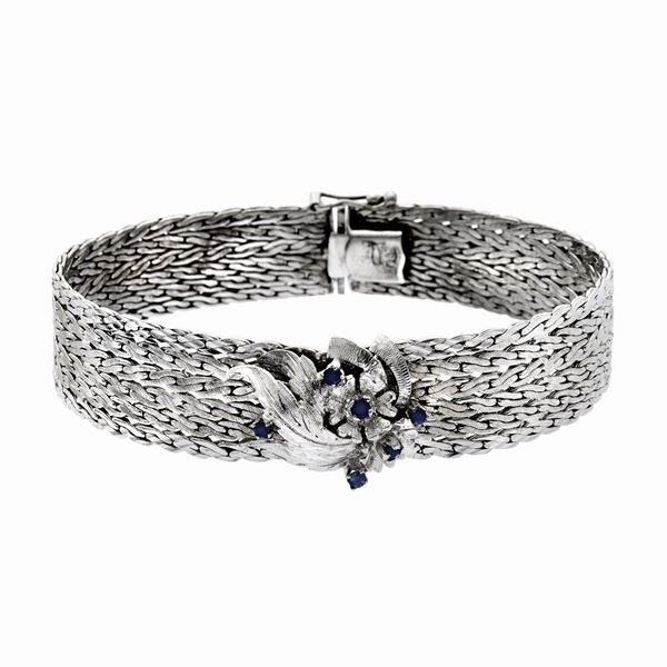 Bracciale in oro bianco e zaffiri  - Asta Gioielli Antichi, Moderni e Orologi - Curio - Casa d'aste in Firenze