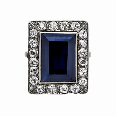 Anello in Platino, Diamanti e Zaffiro