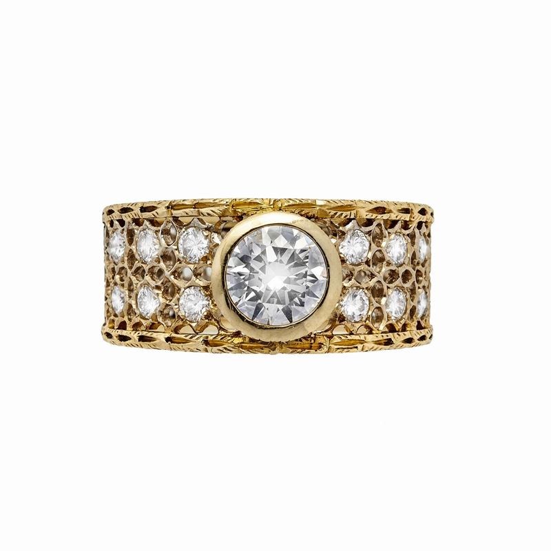 Anello in Oro Giallo e Diamanti