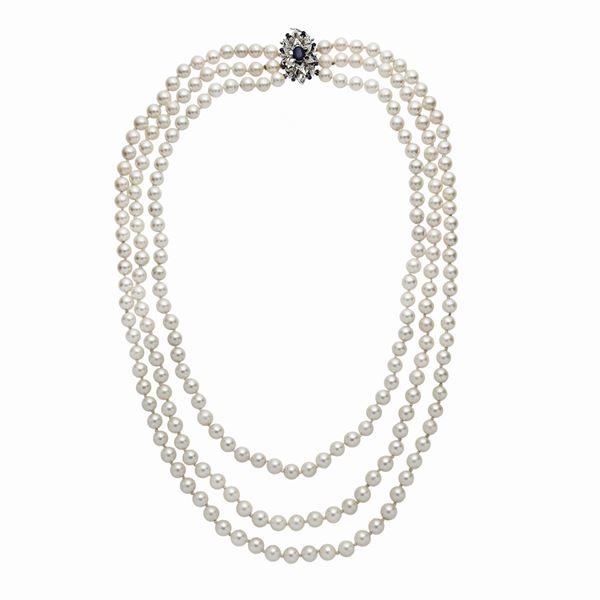 White gold necklace, sapphires and pearls