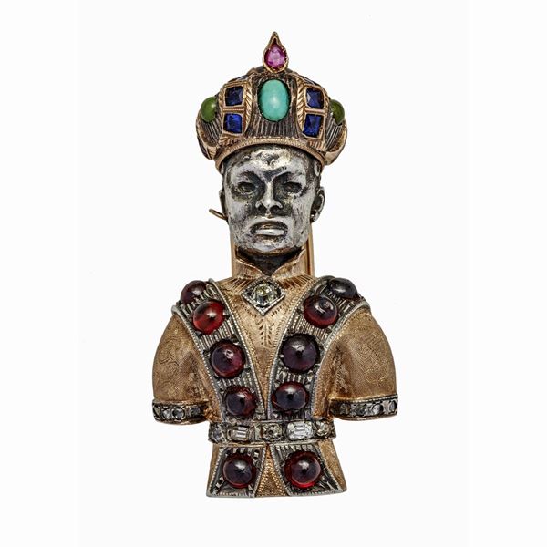 Clip Moro in low titer gold, silver, garnet, turquoise, quartz, rubies, sapphires and diamonds  - Auction Antique Jewelry, Modern and Watches - Curio - Casa d'aste in Firenze